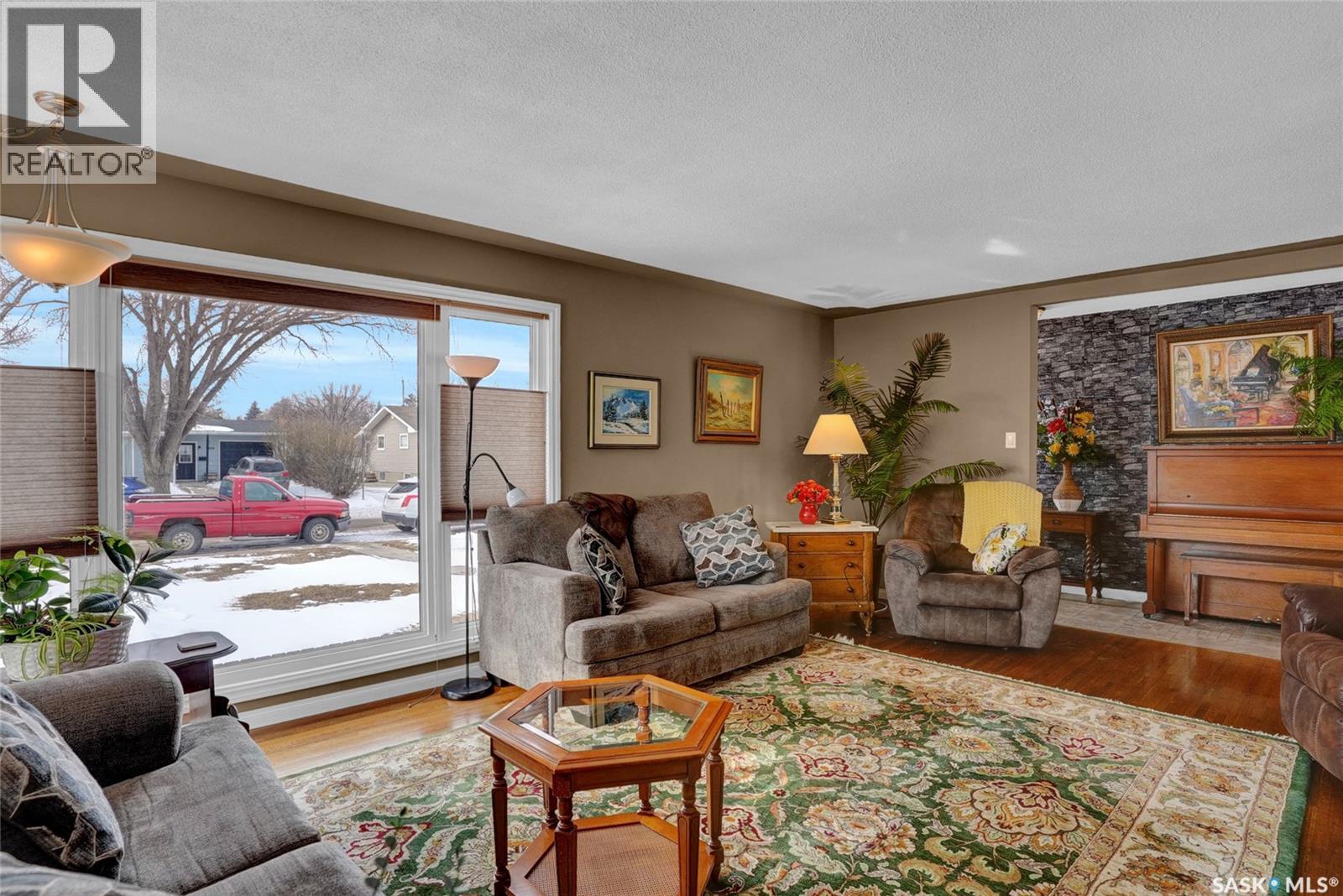 1309 Algoma Avenue, Moose Jaw, Saskatchewan  S6H 3Z9 - Photo 8 - SK030377