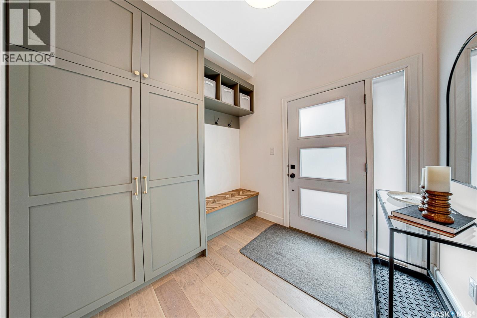 1138 P Avenue S, Saskatoon, Saskatchewan  S7M 2X7 - Photo 3 - SK030361