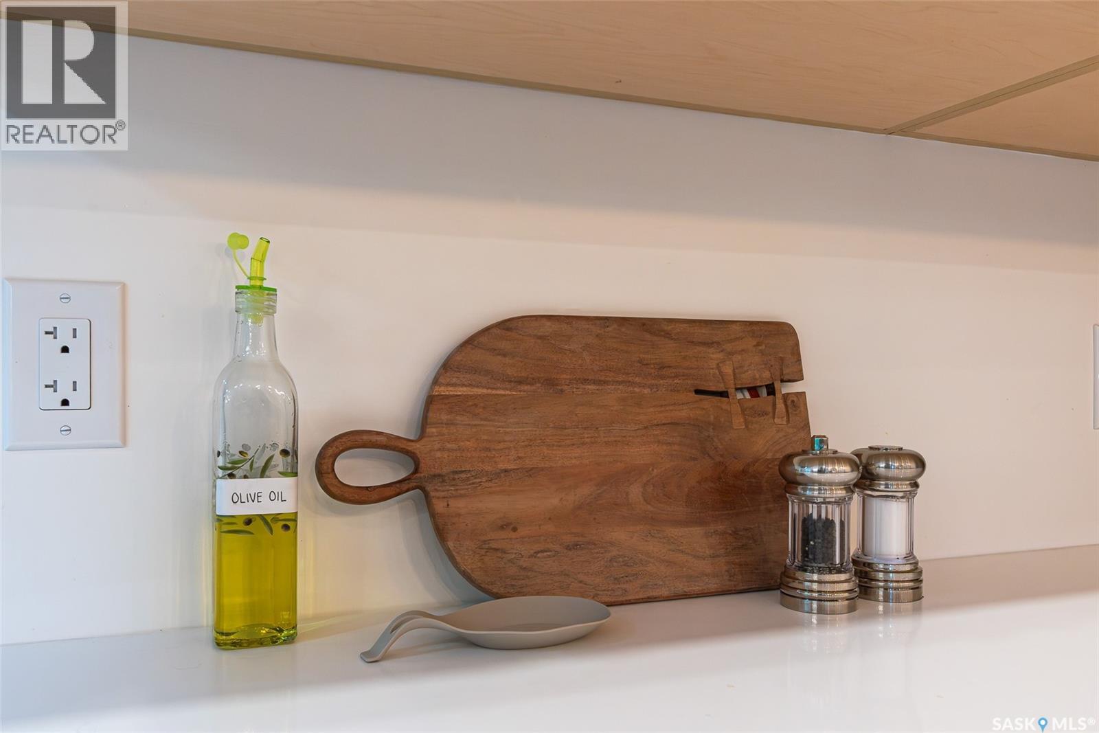 1138 P Avenue S, Saskatoon, Saskatchewan  S7M 2X7 - Photo 9 - SK030361