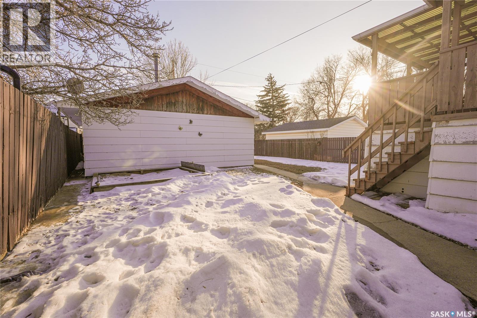 663 Athabasca Street W, Moose Jaw, Saskatchewan  S6H 2C7 - Photo 36 - SK030349