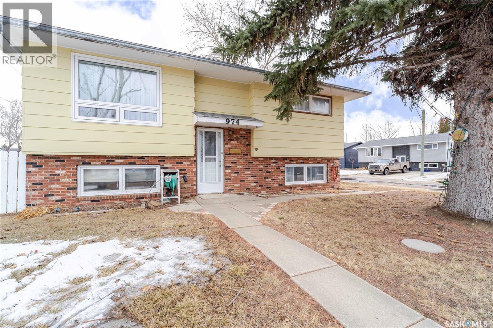 974 Hawthorne CRESCENT, moose jaw, Saskatchewan