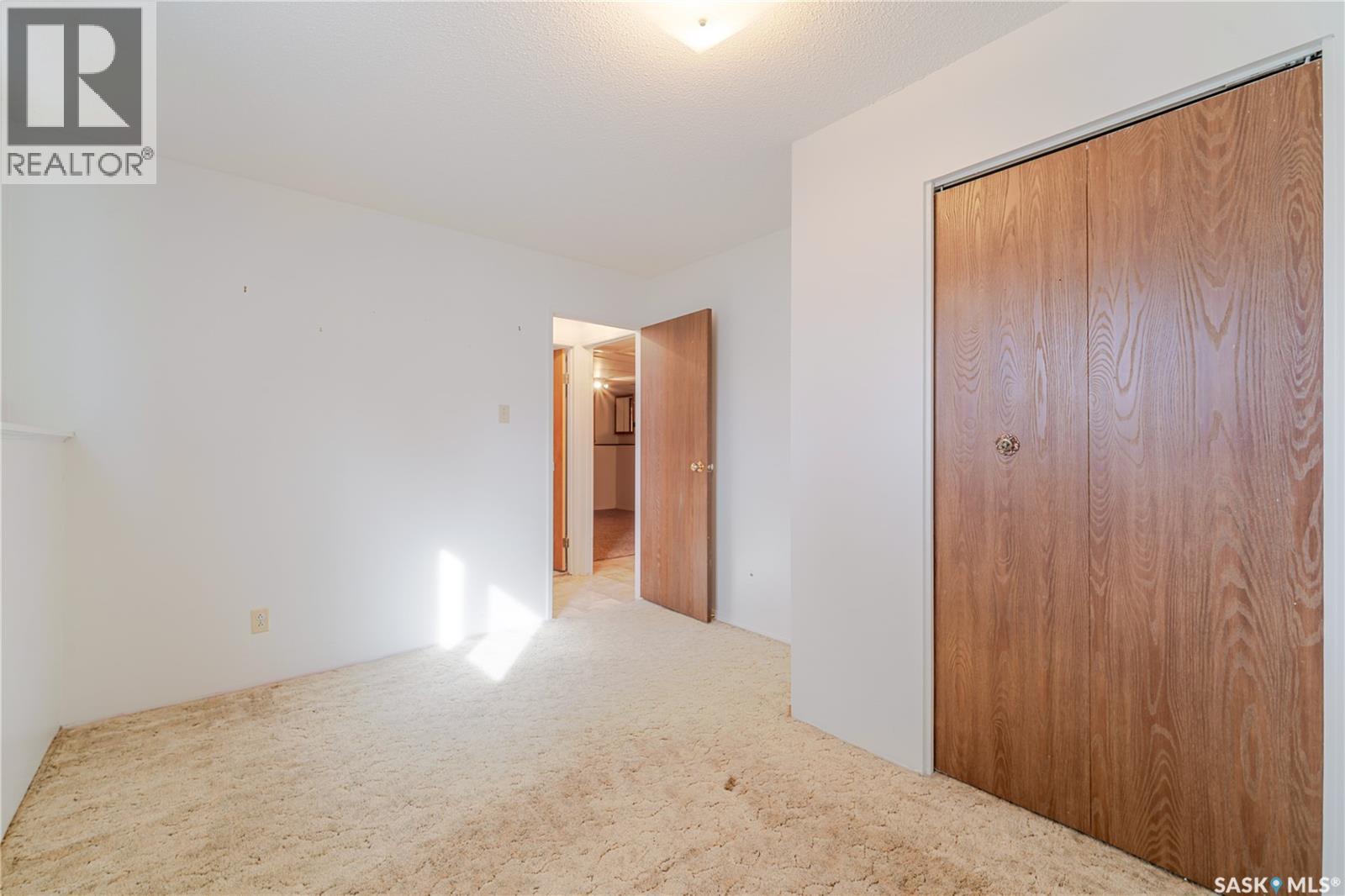 974 Hawthorne Crescent, Moose Jaw, Saskatchewan  S6H 6T6 - Photo 25 - SK030236