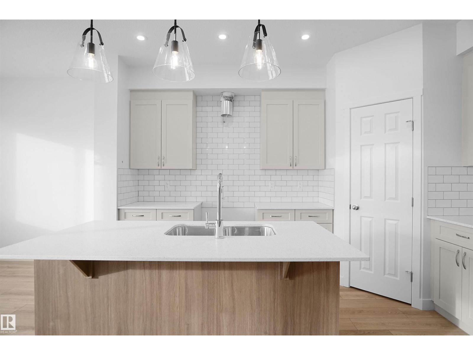 1535 11 Av Nw, Edmonton, Alberta  T6T 2N5 - Photo 10 - E4477311