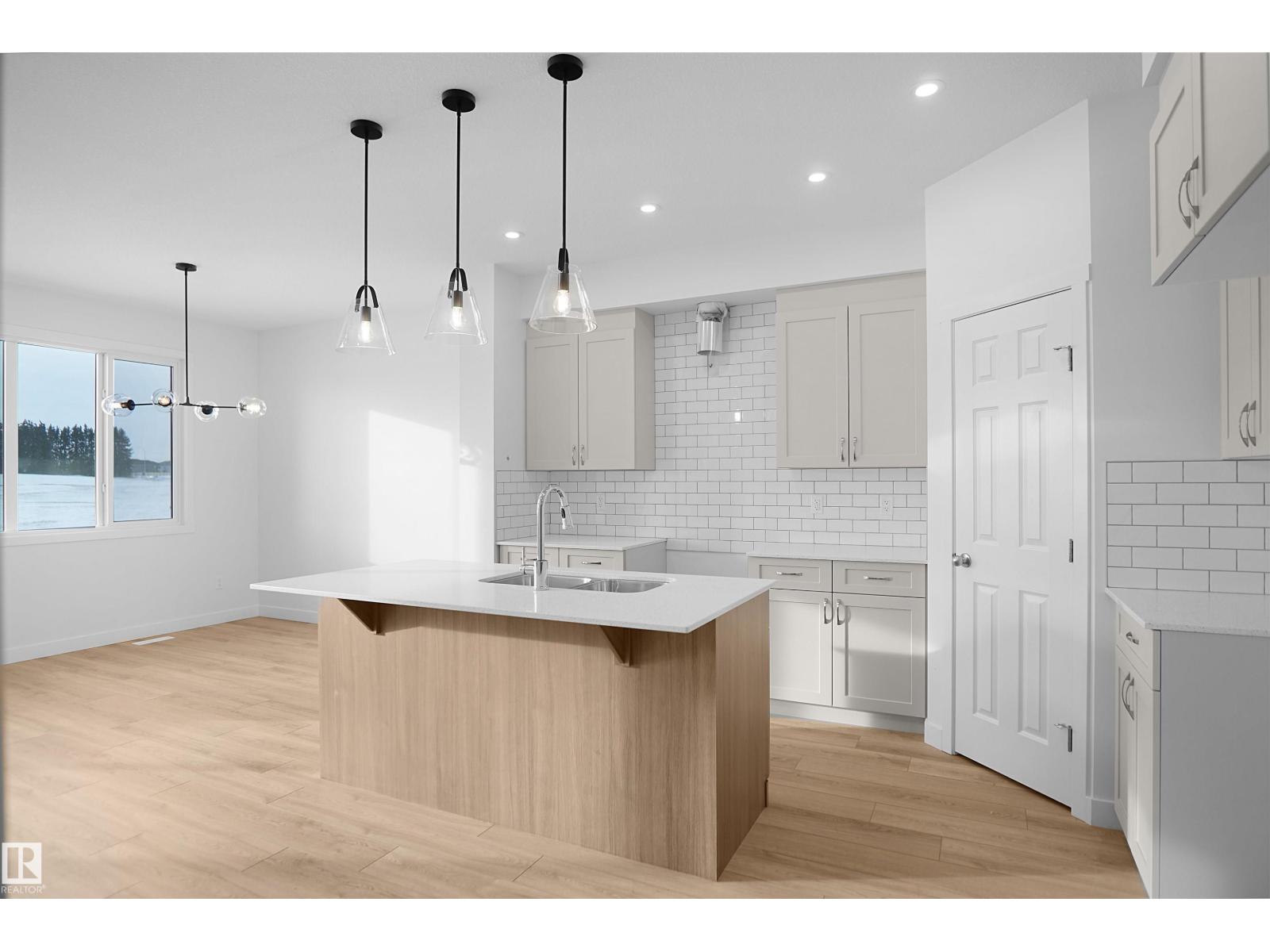 1535 11 Av Nw, Edmonton, Alberta  T6T 2N5 - Photo 12 - E4477311