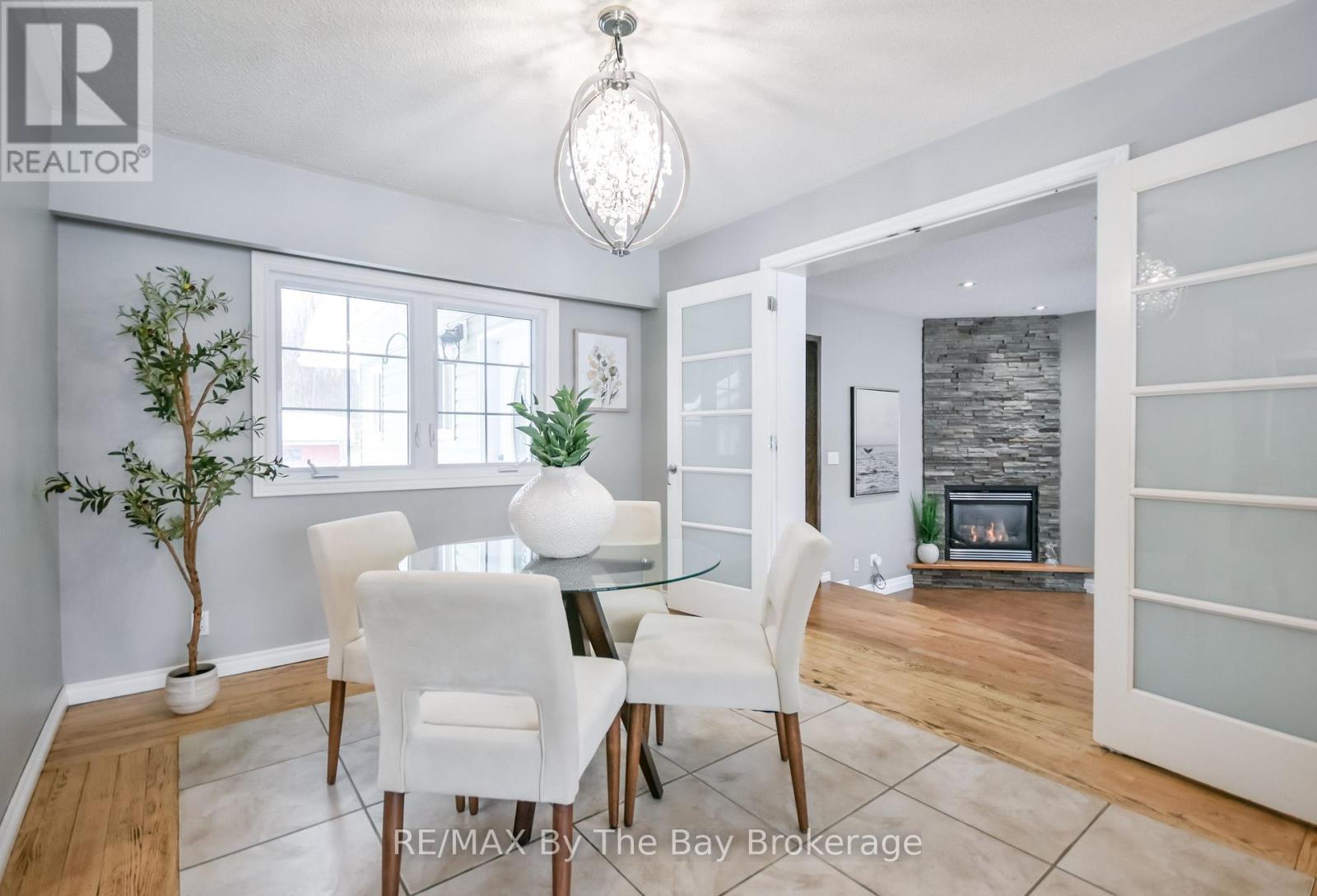 111 Balm Beach Road E, Tiny, Ontario  L0L 2J0 - Photo 15 - S12814178