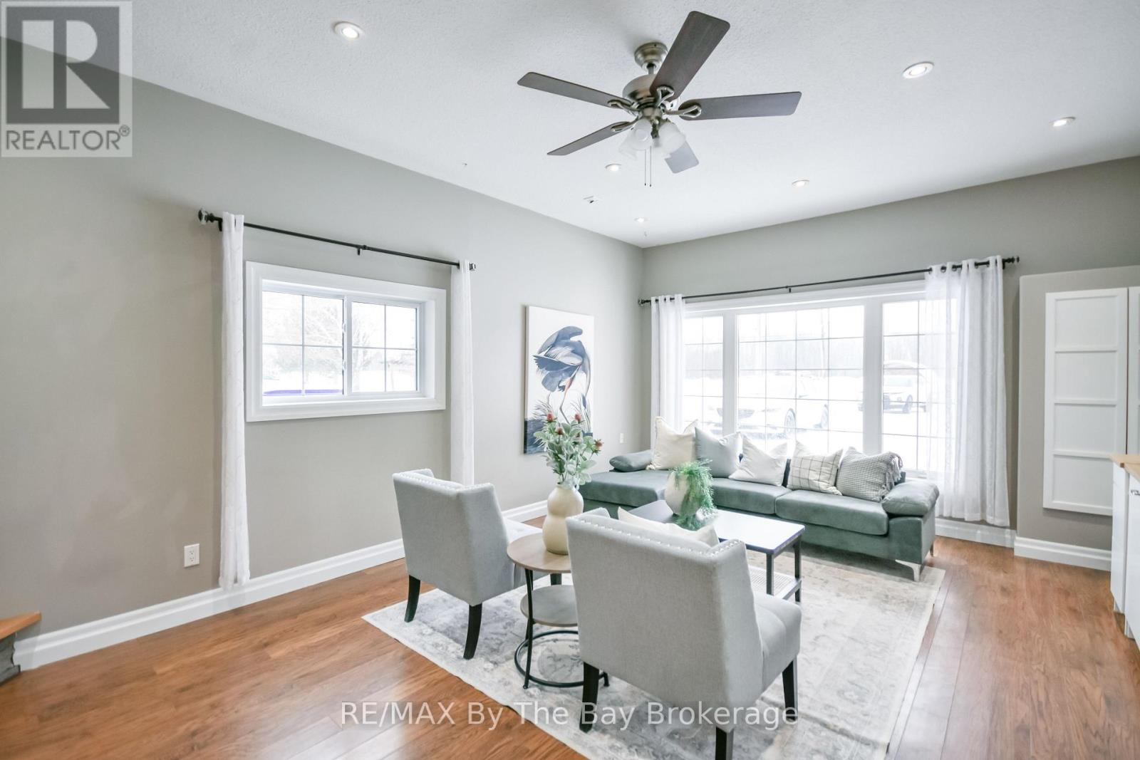 111 Balm Beach Road E, Tiny, Ontario  L0L 2J0 - Photo 18 - S12814178