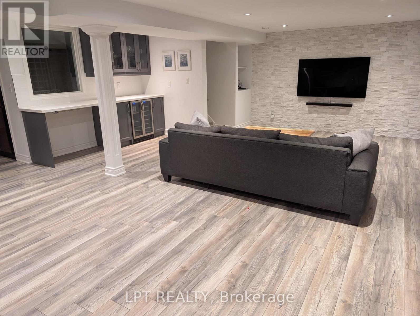 Basement - 10 Kinloch Court, Ajax, Ontario  L1Z 2C7 - Photo 3 - E12831626