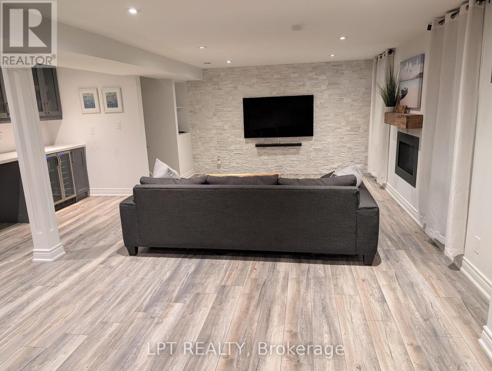 Basement - 10 Kinloch Court, Ajax, Ontario  L1Z 2C7 - Photo 2 - E12831626