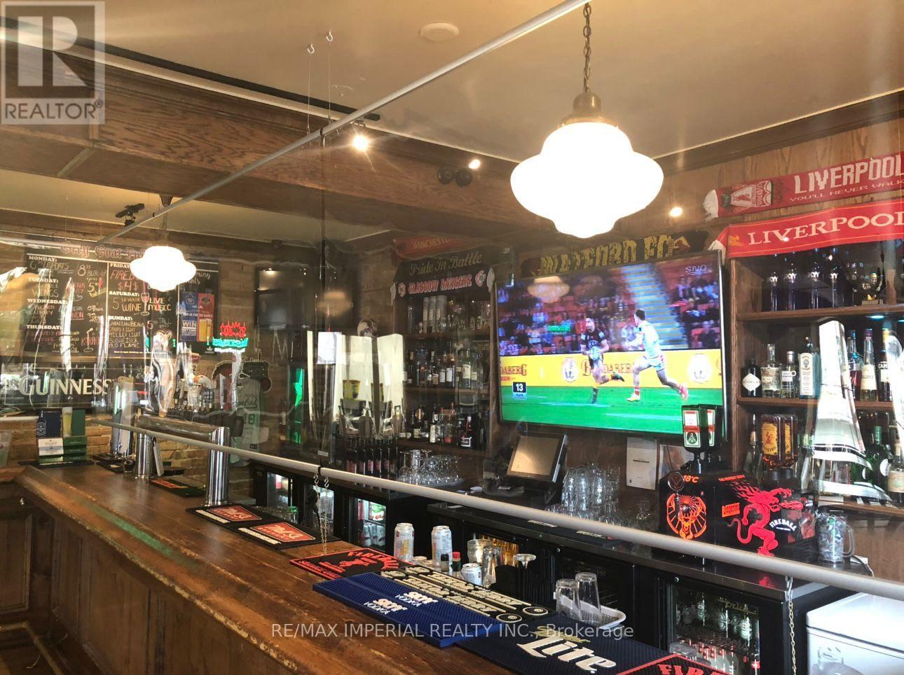 74 Main Street S, Newmarket, Ontario  L3Y 3Y6 - Photo 8 - N12868496