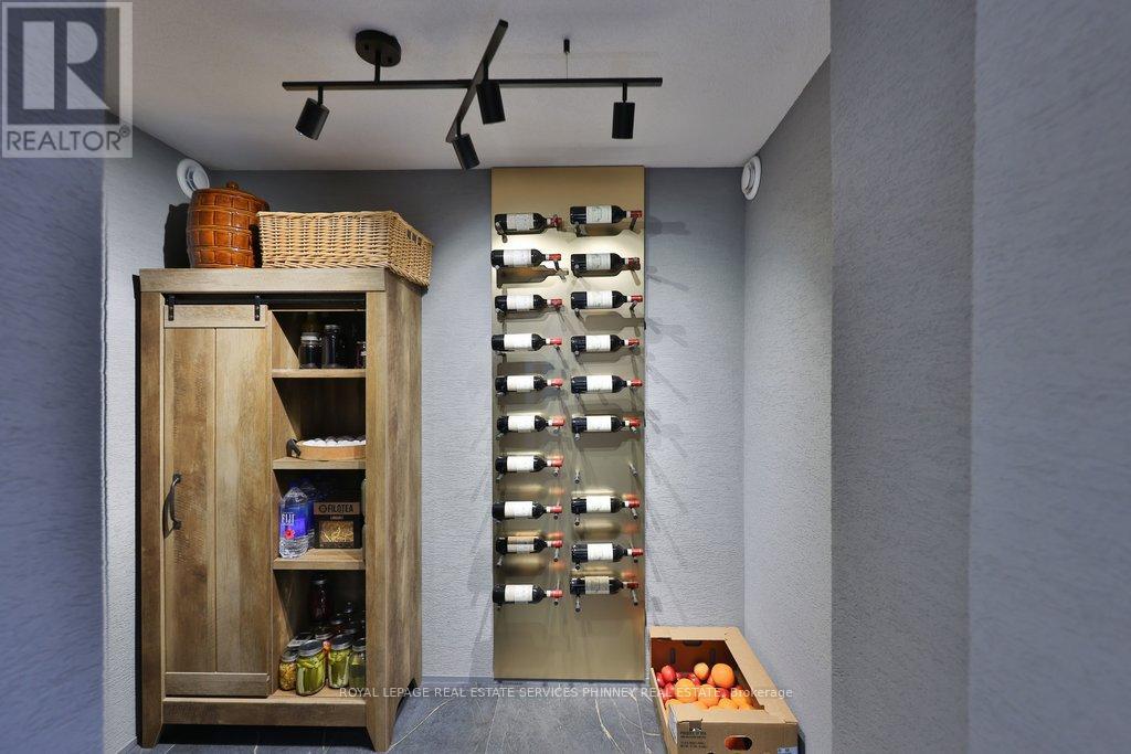 1617 Trotwood Avenue, Mississauga, Ontario  L5G 3Z8 - Photo 46 - W12856030