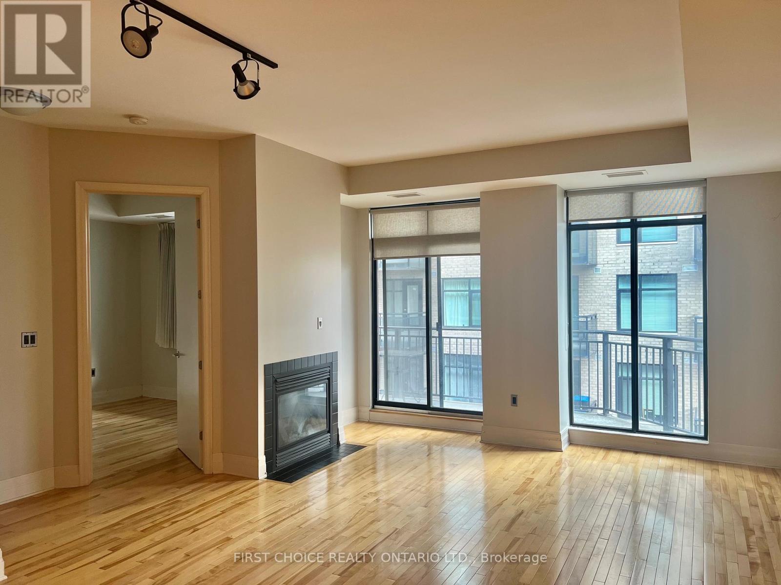 805 - 375 Lisgar Street, Ottawa, Ontario  K2P 0E3 - Photo 3 - X12873404