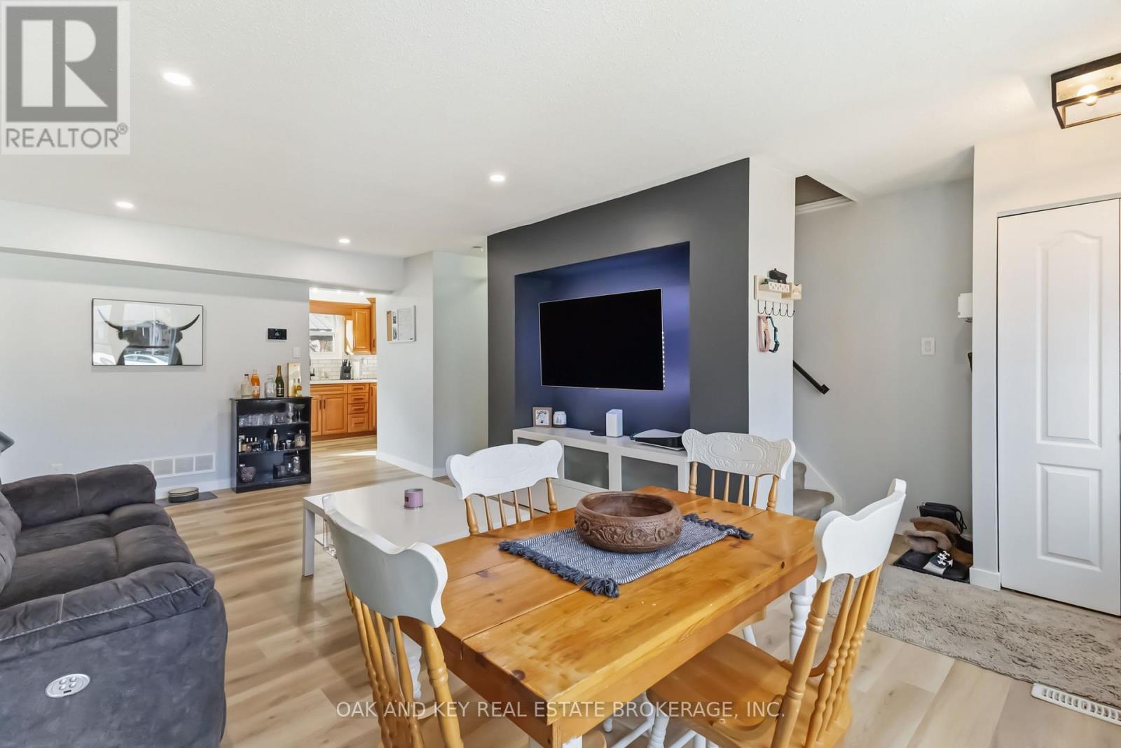 1 - 101 Highview Avenue E, London South, Ontario  N6C 5G4 - Photo 11 - X12880262