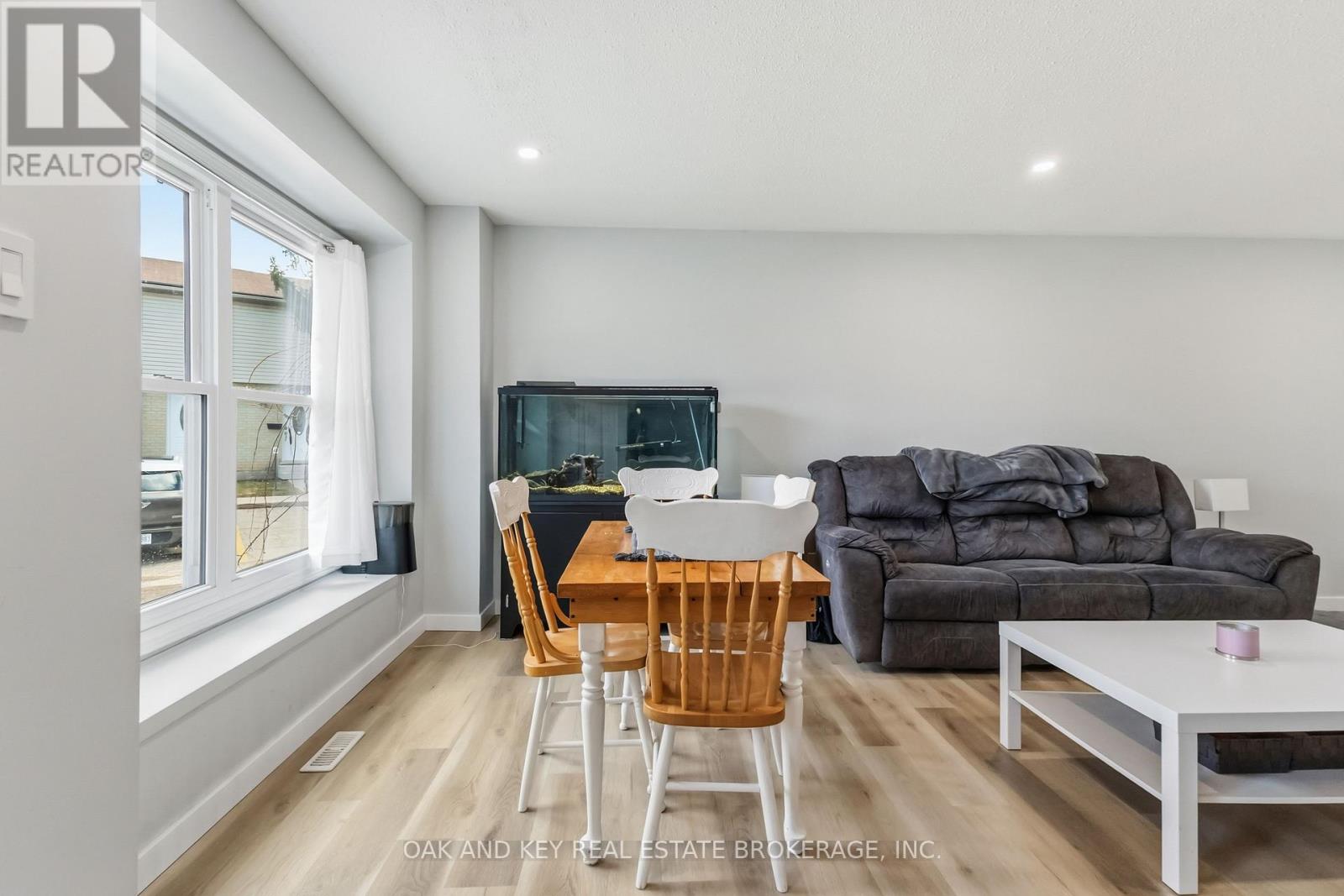 1 - 101 Highview Avenue E, London South, Ontario  N6C 5G4 - Photo 15 - X12880262