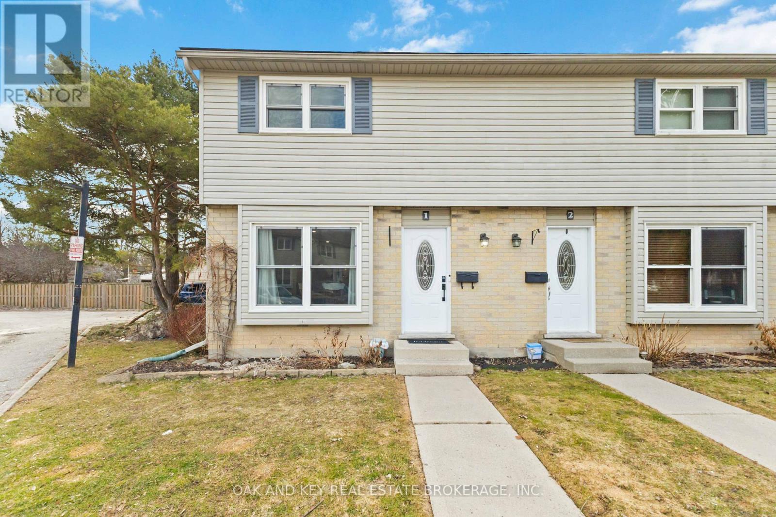 1 - 101 Highview Avenue E, London South, Ontario  N6C 5G4 - Photo 3 - X12880262