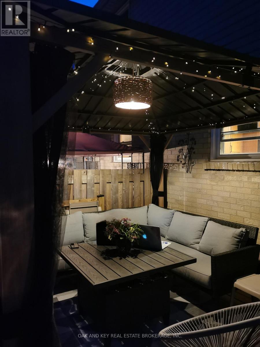 1 - 101 Highview Avenue E, London South, Ontario  N6C 5G4 - Photo 33 - X12880262