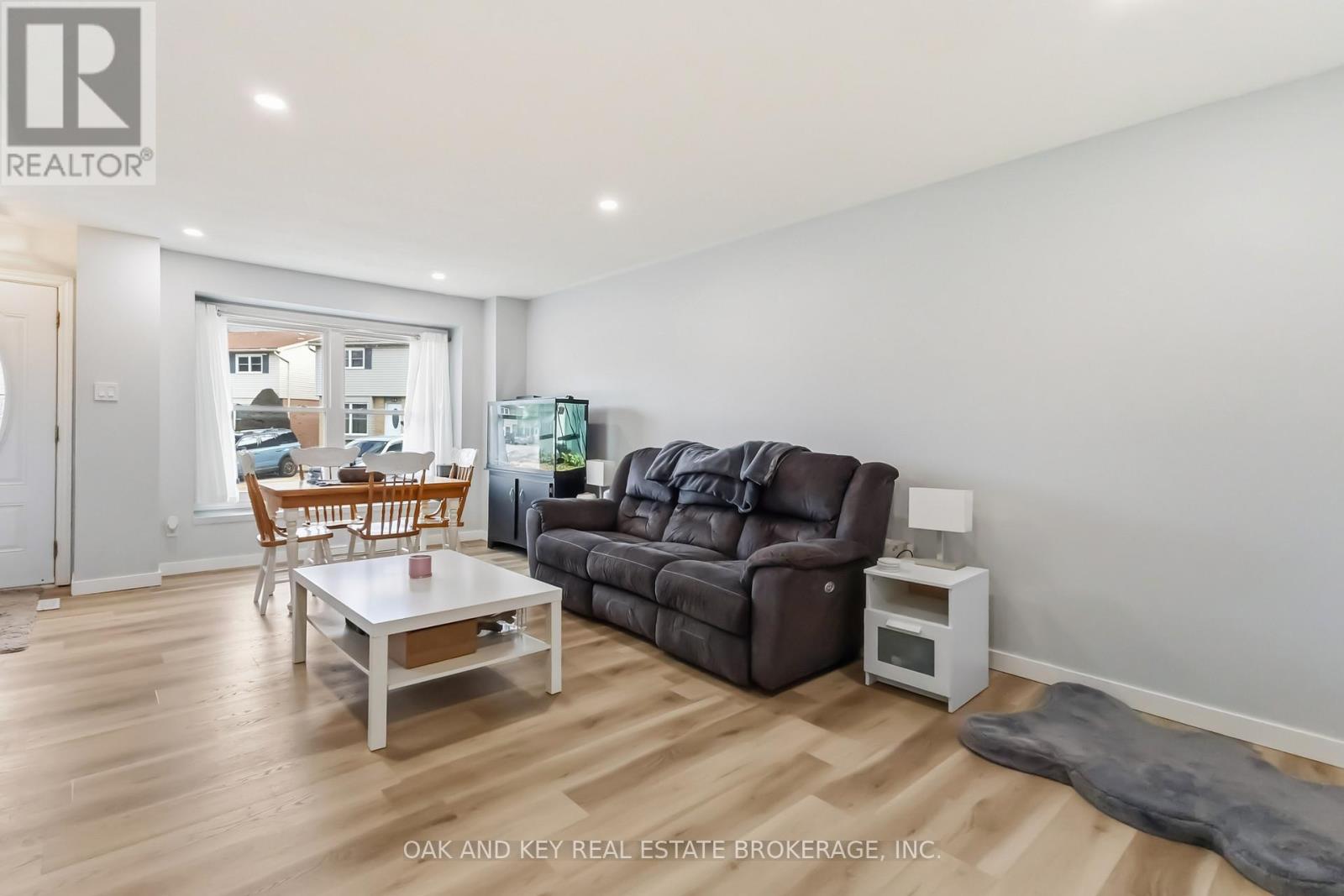 1 - 101 Highview Avenue E, London South, Ontario  N6C 5G4 - Photo 7 - X12880262