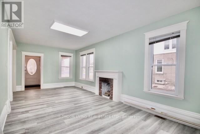 2417 Main Street, London South, Ontario  N6P 1A7 - Photo 3 - X12880332