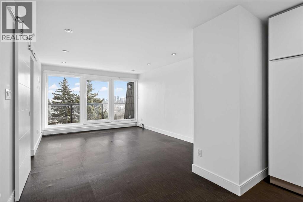 304, 512 Cedar Crescent Sw, Calgary, Alberta  T3C 2Y8 - Photo 13 - A2292157