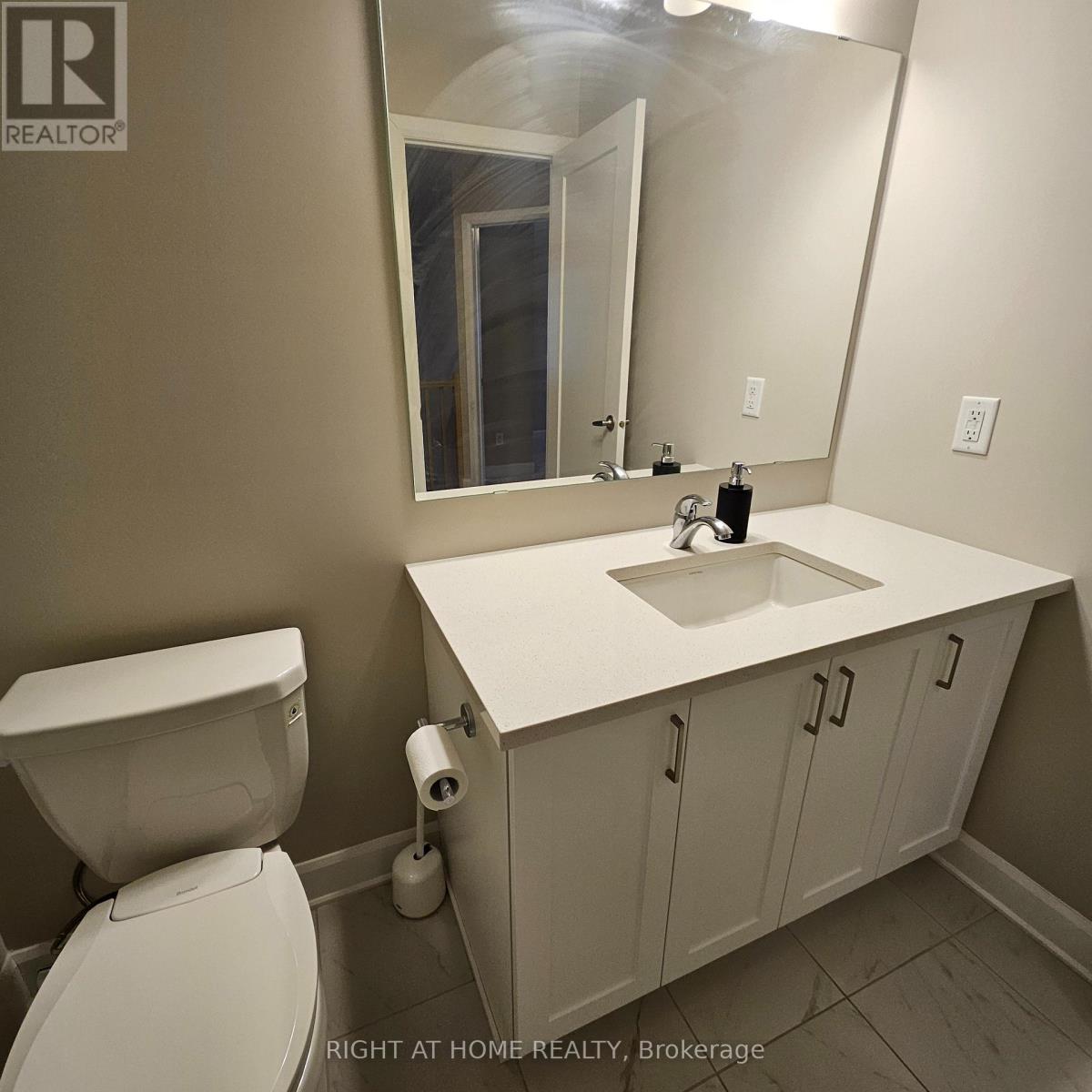 1528 Quarry Street, Russell, Ontario  K4R 0L6 - Photo 12 - X12880252