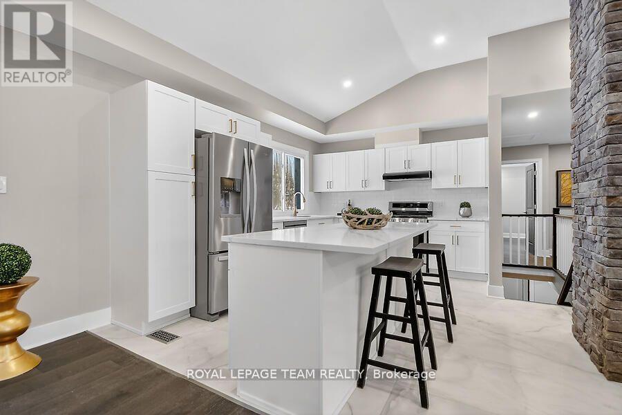 6636 Marina Drive, Ottawa, Ontario  K4M 1B3 - Photo 13 - X12880256