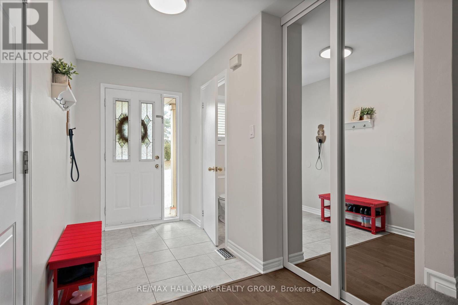 36 Cedarock Drive, Ottawa, Ontario  K2M 2H6 - Photo 2 - X12880308