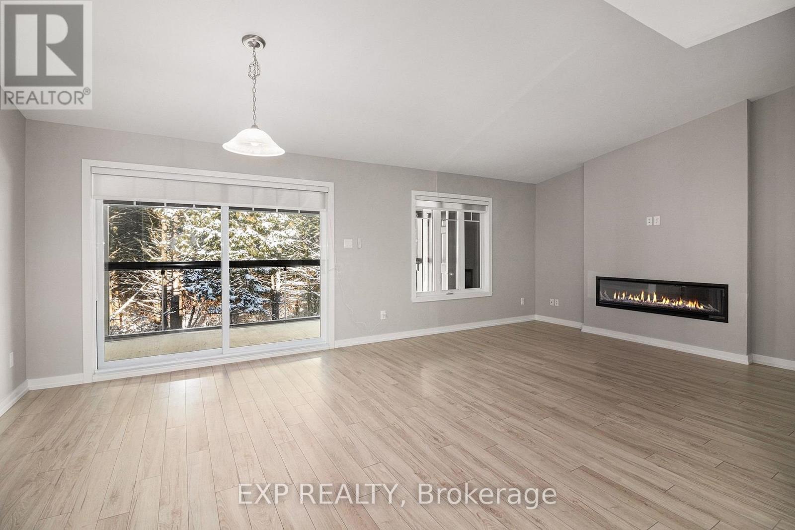 410 - 99 St Moritz Trail, Russell, Ontario  K0A 1W0 - Photo 7 - X12880330