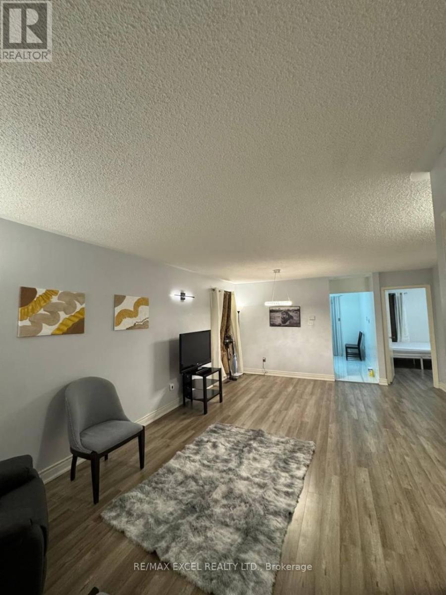 Room - 425 Elmwood Court, Oshawa (Samac), Ontario  L1G 7X8 - Photo 2 - E12653858