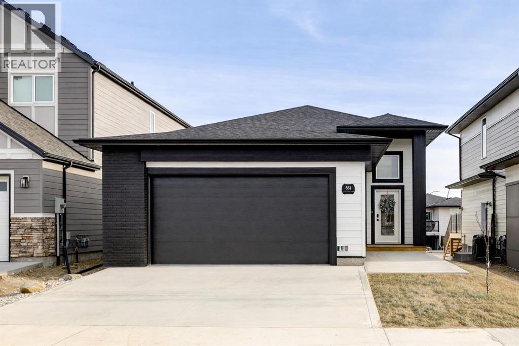 661 Devonia Road W, Lethbridge, Alberta  T1J 5W3 - Photo 3 - A2276213