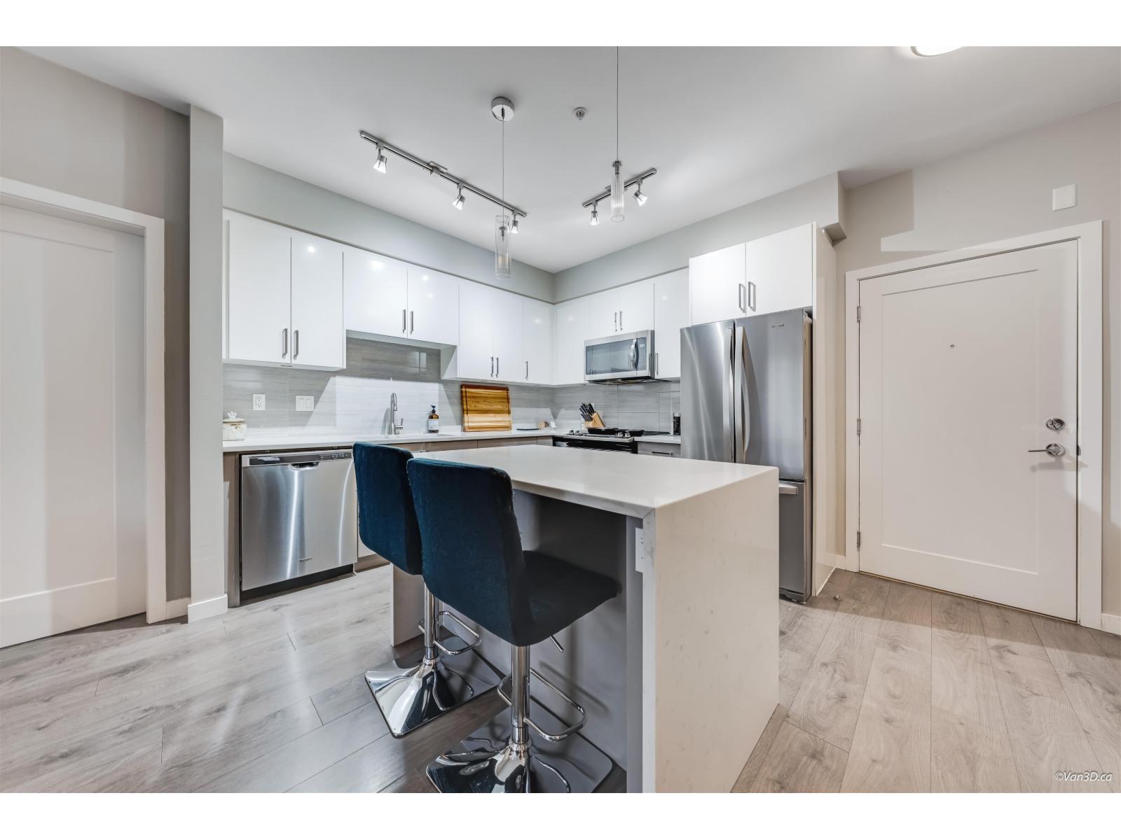 D211 20211 66 Avenue, Langley, British Columbia  V2Y 0L4 - Photo 2 - R3098684