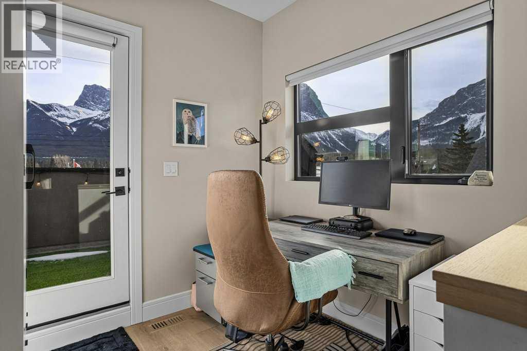 2, 725 7th Street, Canmore, Alberta  T1W 2C3 - Photo 35 - A2290284