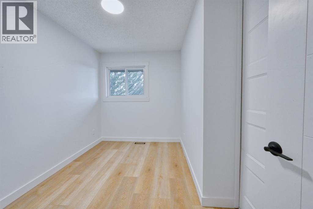 1503 Maitland Drive Ne, Calgary, Alberta  t2a 5v2 - Photo 9 - A2290402