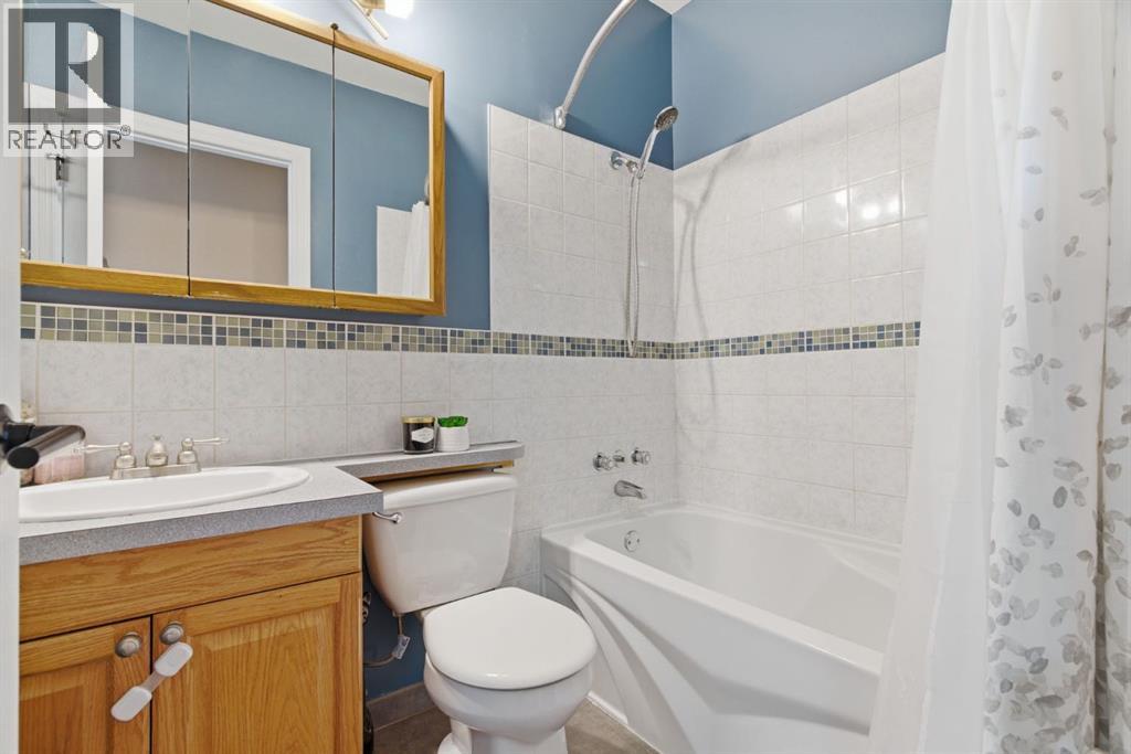 6605 Huntridge Hill Ne, Calgary, Alberta  T2K 4A1 - Photo 20 - A2292144