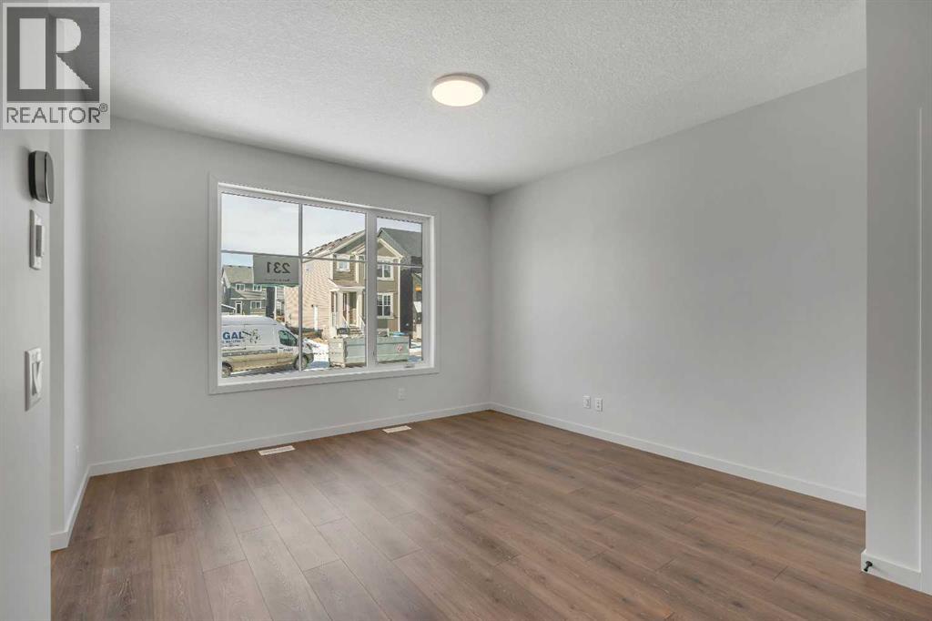 231 Bartlett Crescent Se, Calgary, Alberta  T3M 2N8 - Photo 5 - A2292252