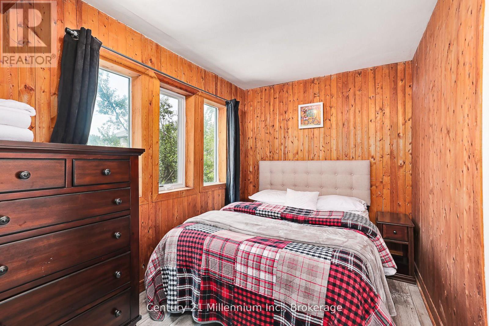 127 Scandia Lane, Blue Mountains, Ontario  N0H 2E0 - Photo 10 - X12880352