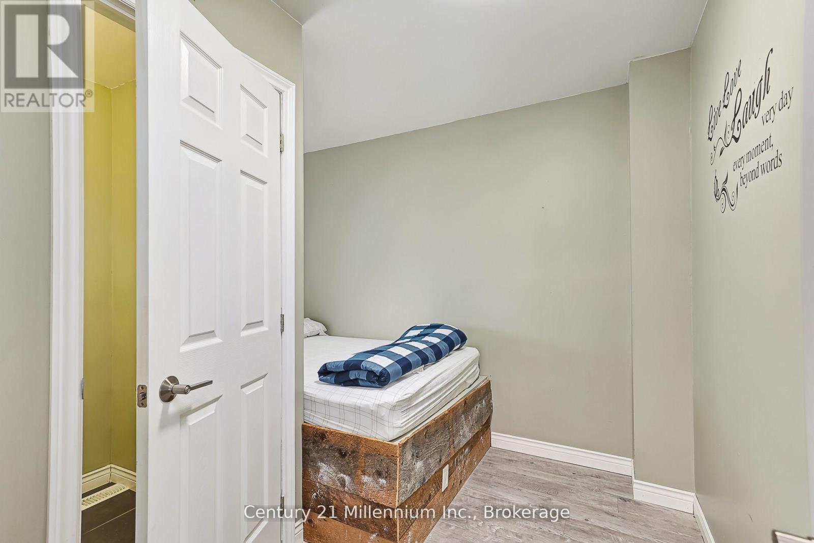 127 Scandia Lane, Blue Mountains, Ontario  N0H 2E0 - Photo 14 - X12880352