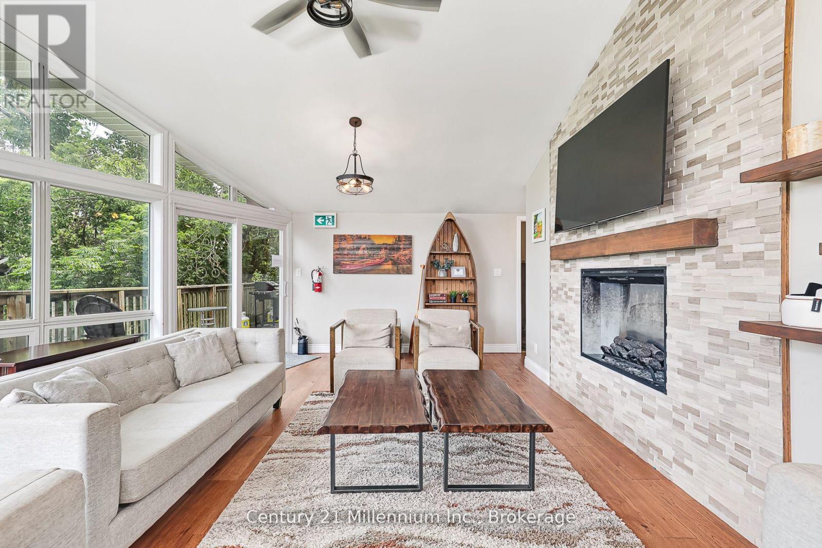 127 Scandia Lane, Blue Mountains, Ontario  N0H 2E0 - Photo 16 - X12880352