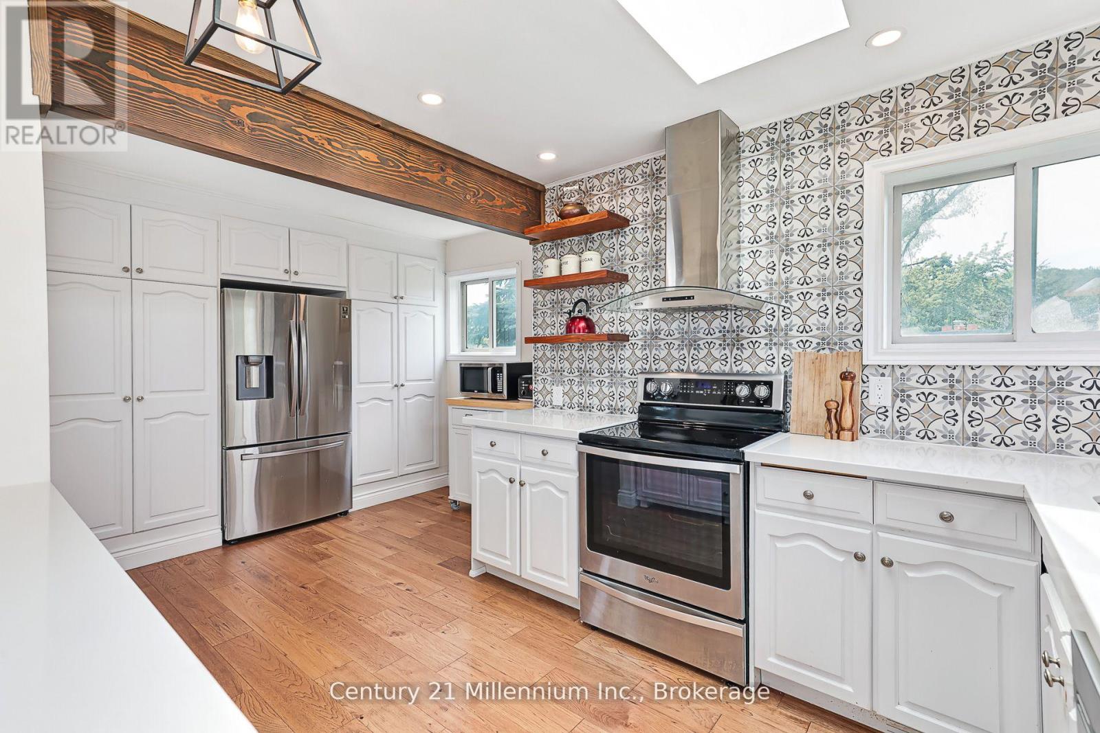 127 Scandia Lane, Blue Mountains, Ontario  N0H 2E0 - Photo 25 - X12880352