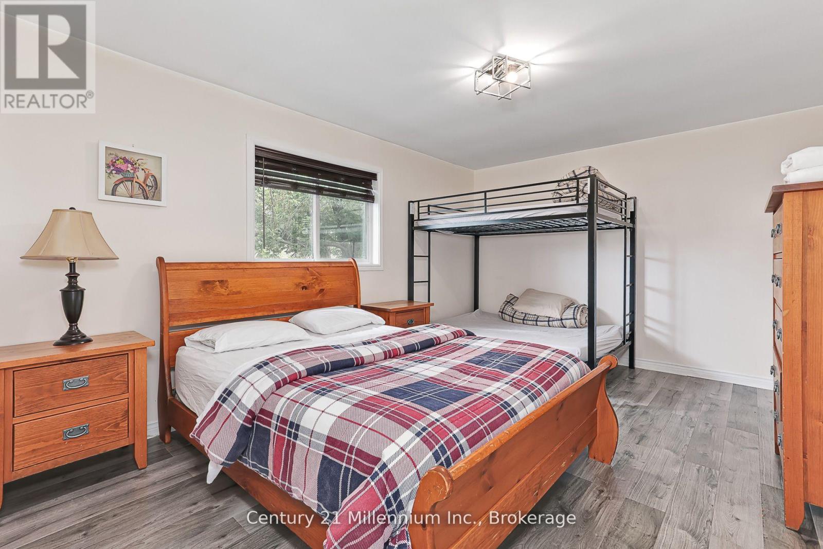 127 Scandia Lane, Blue Mountains, Ontario  N0H 2E0 - Photo 29 - X12880352