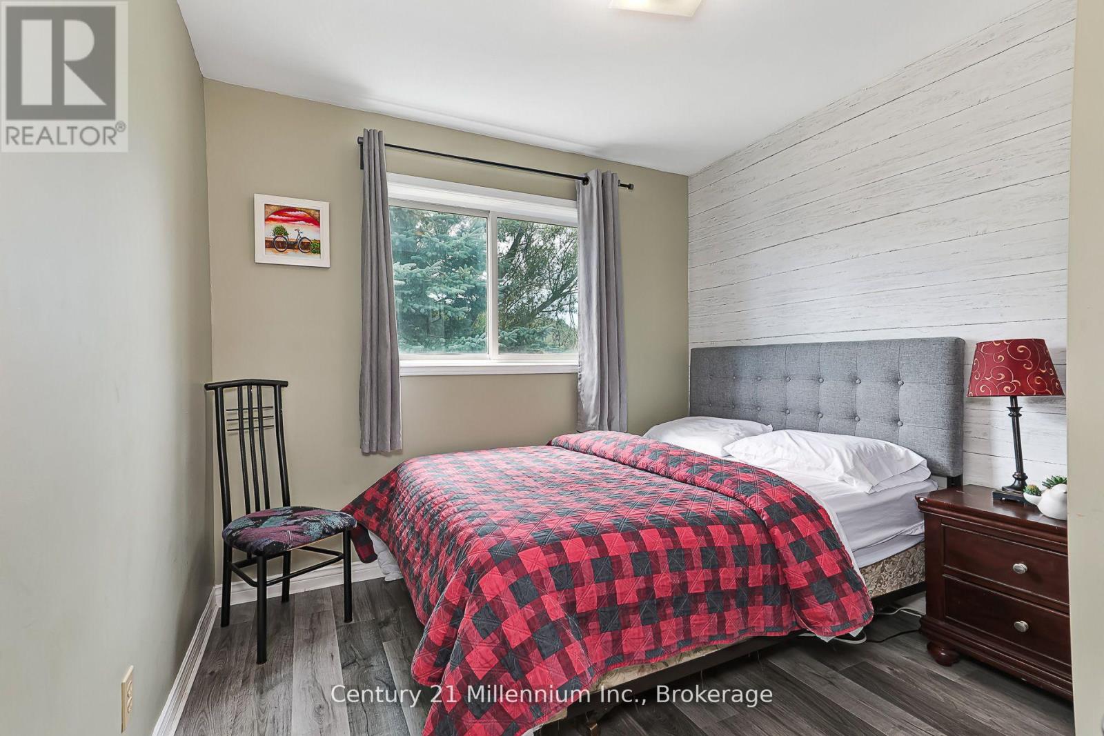 127 Scandia Lane, Blue Mountains, Ontario  N0H 2E0 - Photo 32 - X12880352