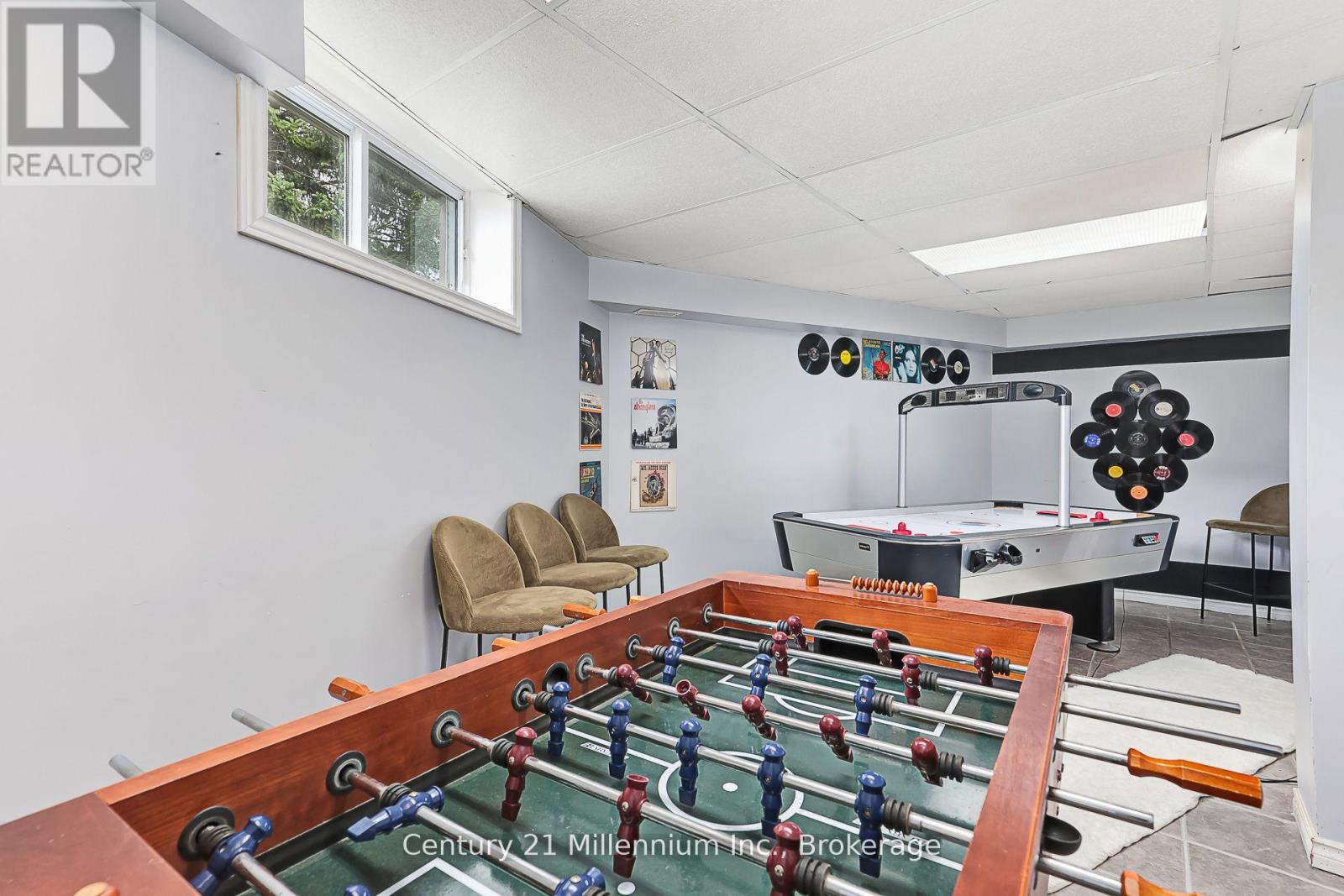 127 Scandia Lane, Blue Mountains, Ontario  N0H 2E0 - Photo 34 - X12880352