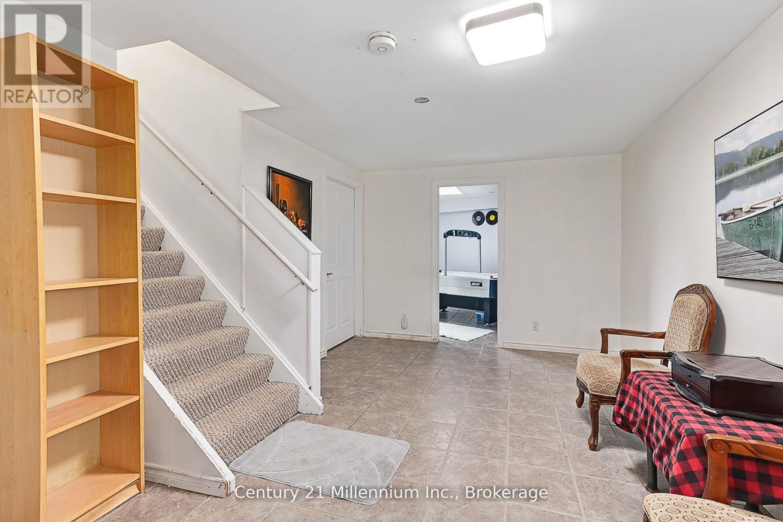 127 Scandia Lane, Blue Mountains, Ontario  N0H 2E0 - Photo 39 - X12880352