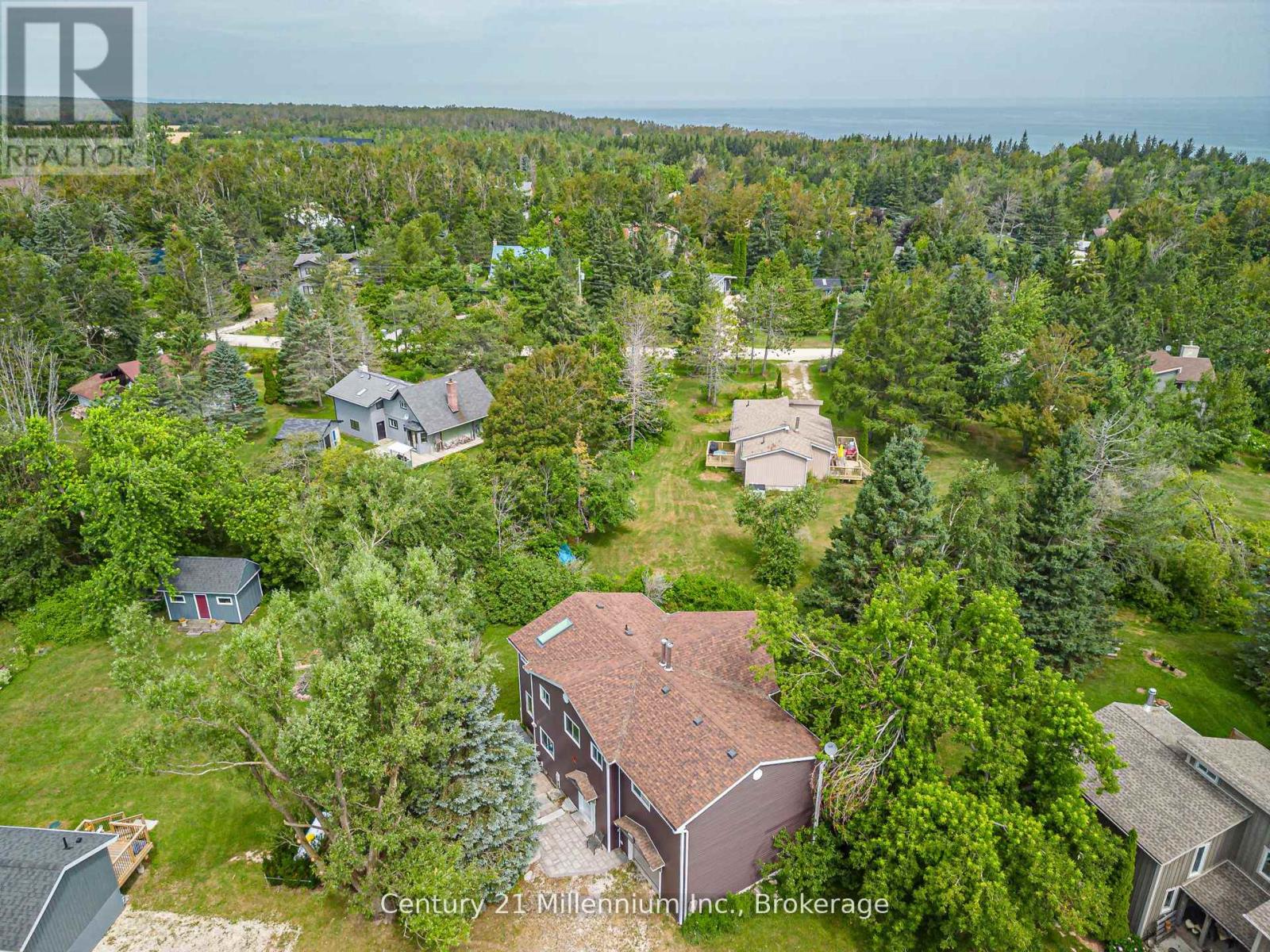 127 Scandia Lane, Blue Mountains, Ontario  N0H 2E0 - Photo 50 - X12880352