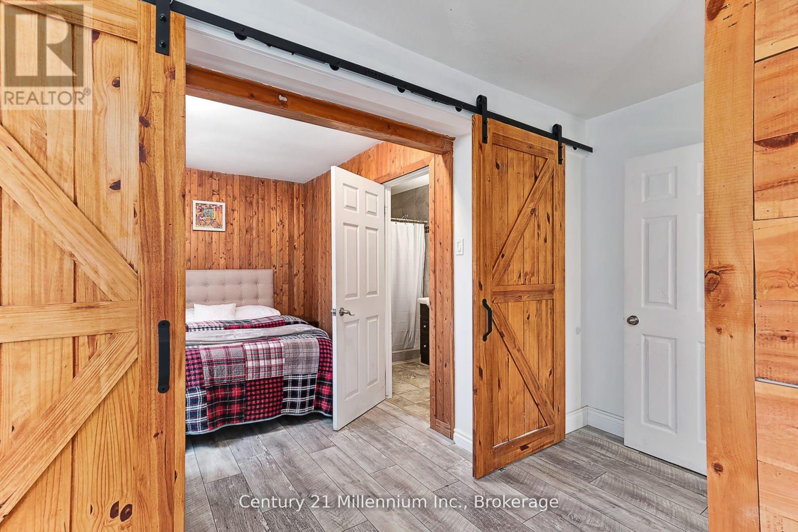 127 Scandia Lane, Blue Mountains, Ontario  N0H 2E0 - Photo 9 - X12880352