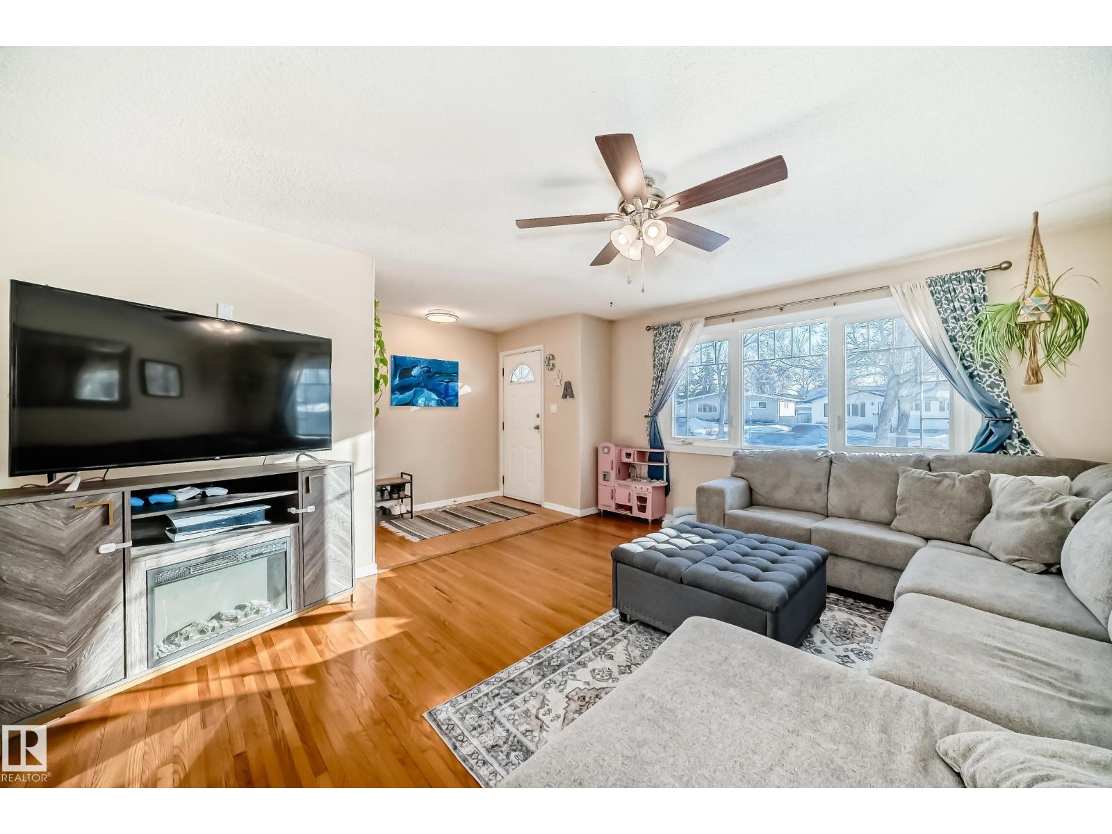 15012 59a St Nw, Edmonton, Alberta  T5A 1Z2 - Photo 4 - E4477318