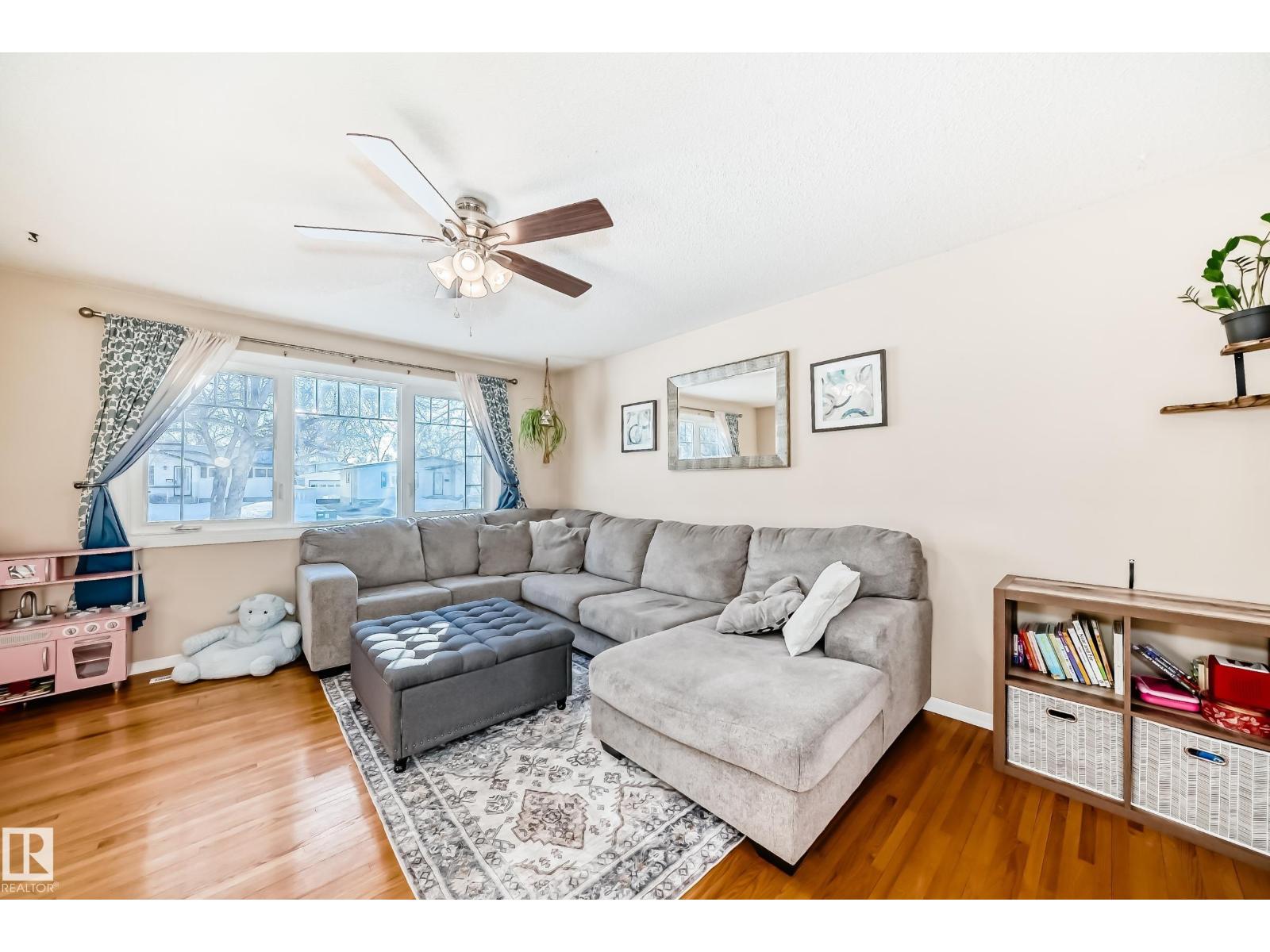 15012 59a St Nw, Edmonton, Alberta  T5A 1Z2 - Photo 5 - E4477318