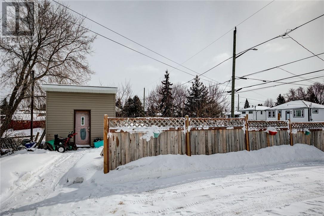 2846 Raymond, Sudbury, Ontario  P3B 1X2 - Photo 3 - 2126787