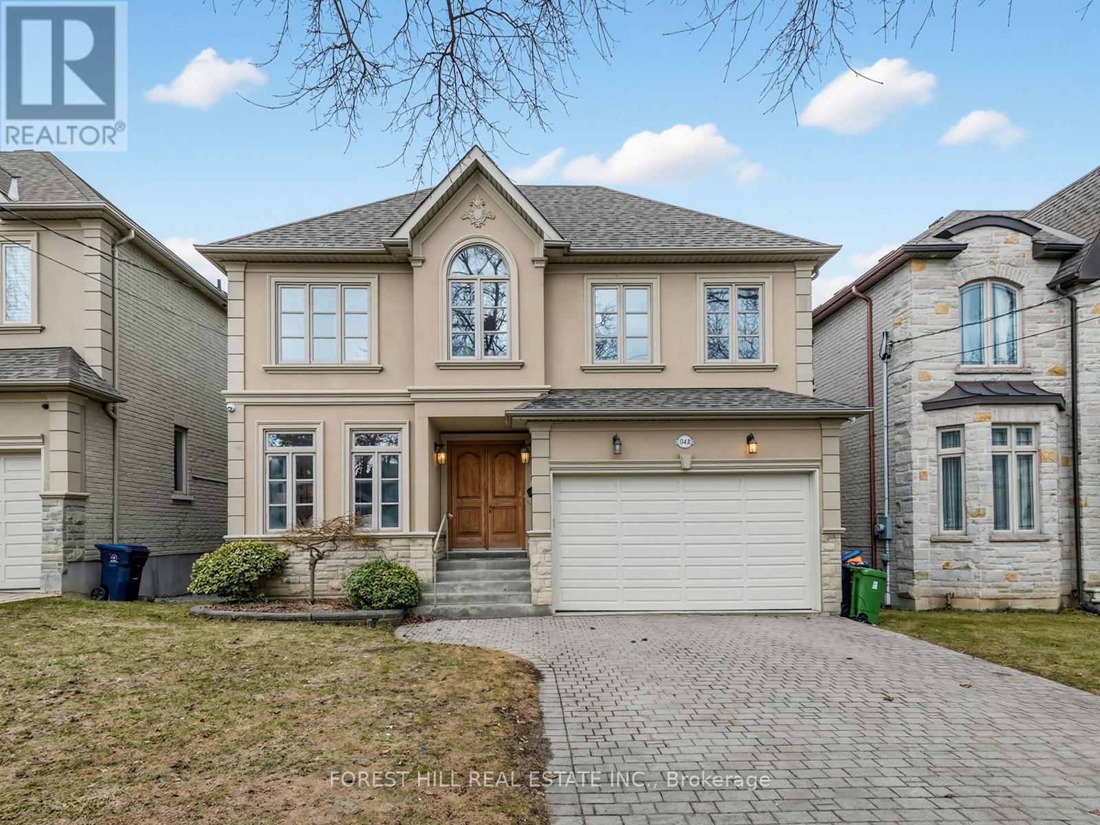 342 BYNG AVENUE, Toronto, Ontario