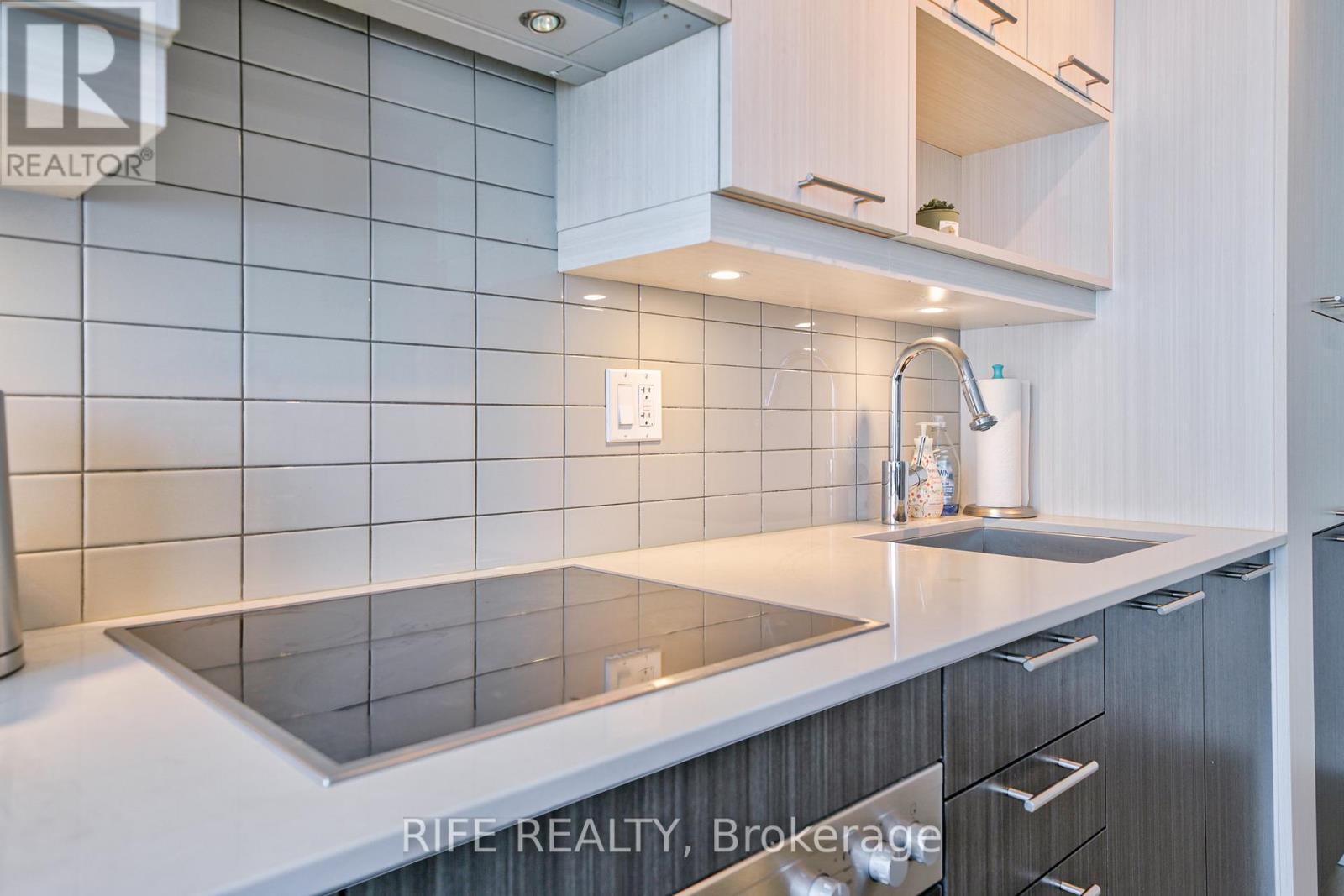 1503 - 199 Richmond Street W, Toronto, Ontario  M5V 0H4 - Photo 16 - C12880384