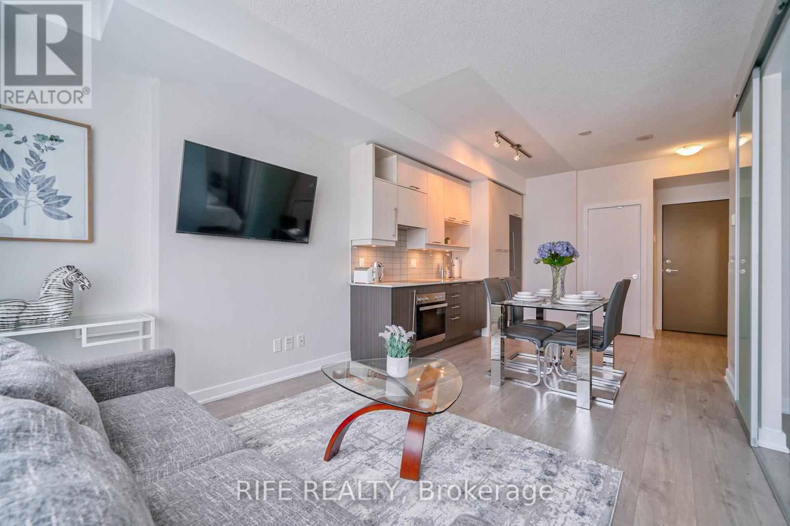 1503 - 199 Richmond Street W, Toronto, Ontario  M5V 0H4 - Photo 24 - C12880384