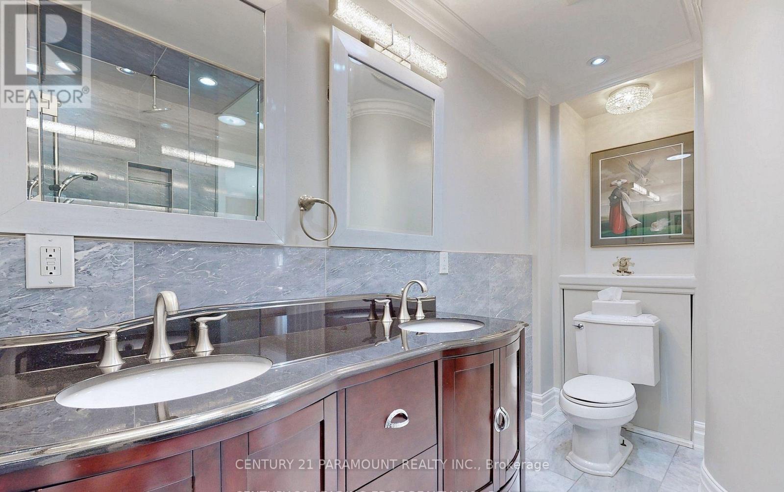 8 Waterfield Drive, Toronto, Ontario  M1P 3W5 - Photo 17 - E12880346